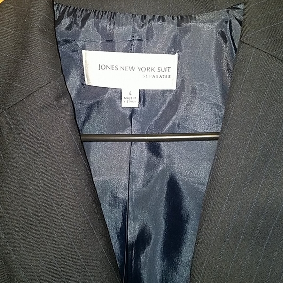 JONES NEW YORK BLAZER Size 4 - Picture 2 of 3